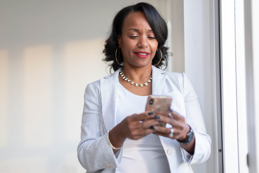 woman researching the best skin tightening treatments for African-American skin in DC